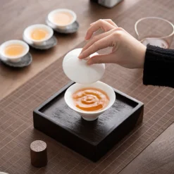 vn 11134207 7r98o lzyards1uq8dad