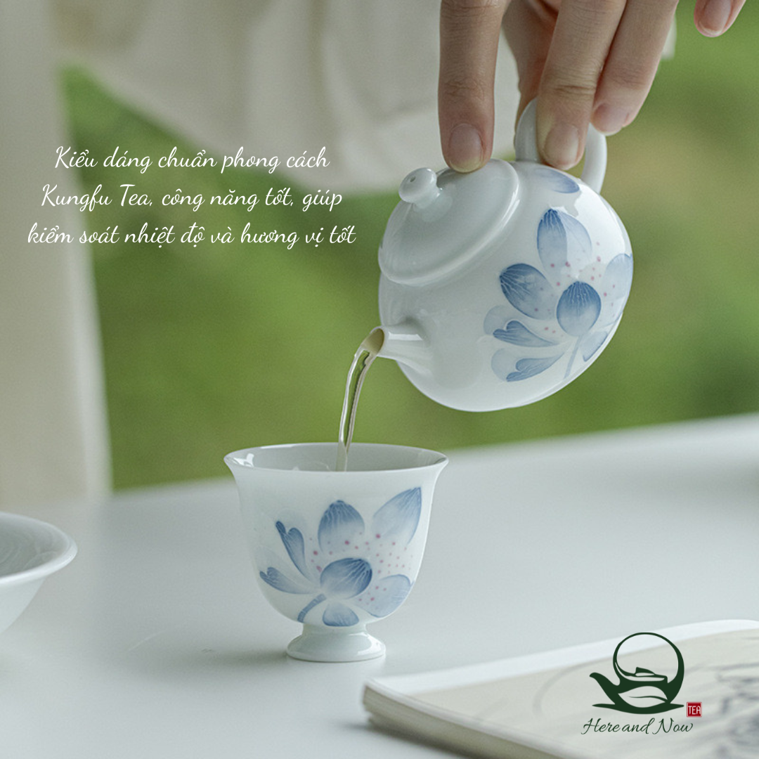 Bộ Trà Cụ Ảnh Thanh Hoa Sen | Mặc Kỷ Vẽ Tay 21 Voucher 44.png